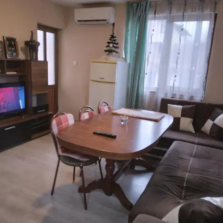 Holiday home къща джулия Sapareva Banya